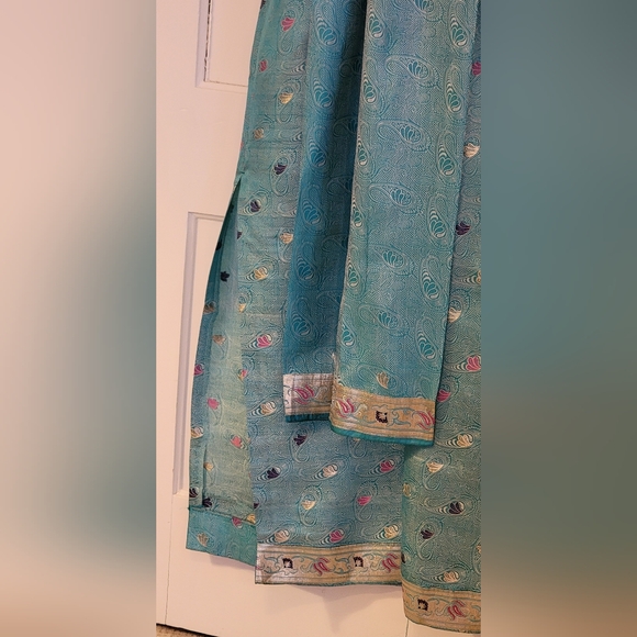 Handmade Formal Gown - Picture 10 of 16